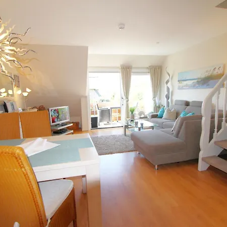 Clarissa - Fernsicht 4d, App 15